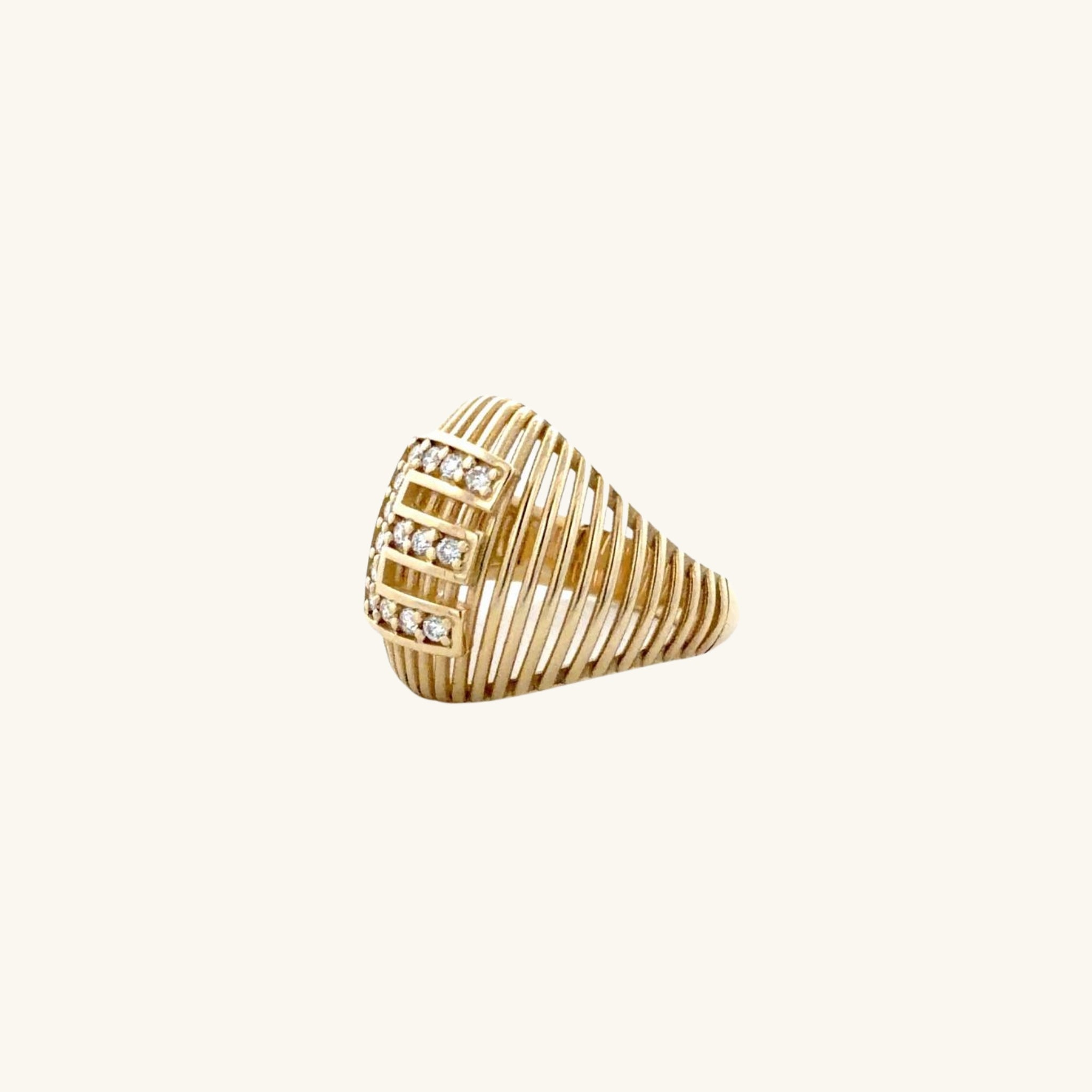 Goldscape Inital Ring