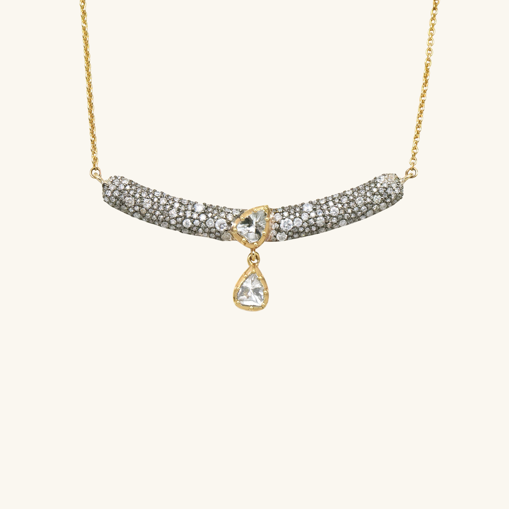 Tara Curve Necklace (Pear Drop)