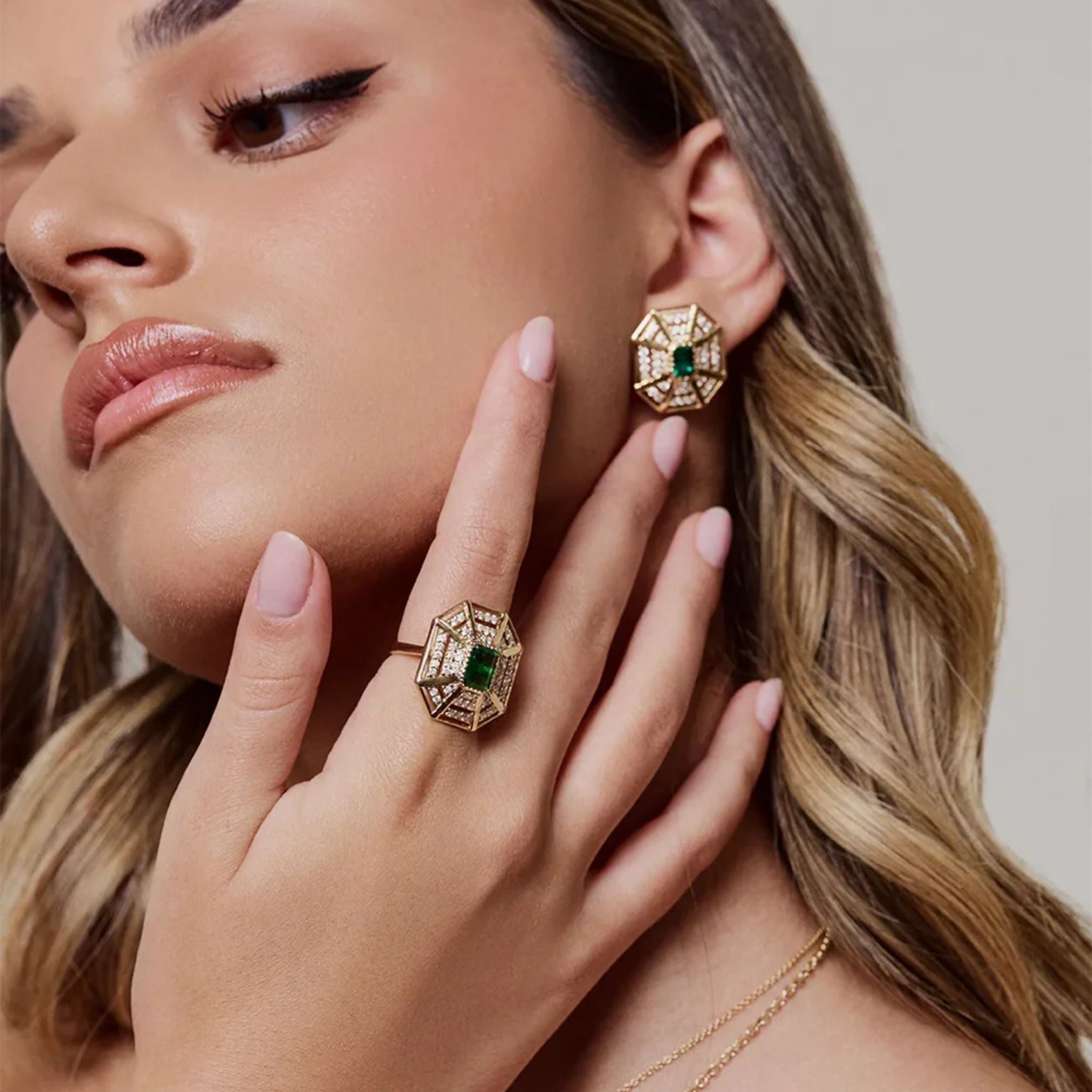 Emerald Web Ring